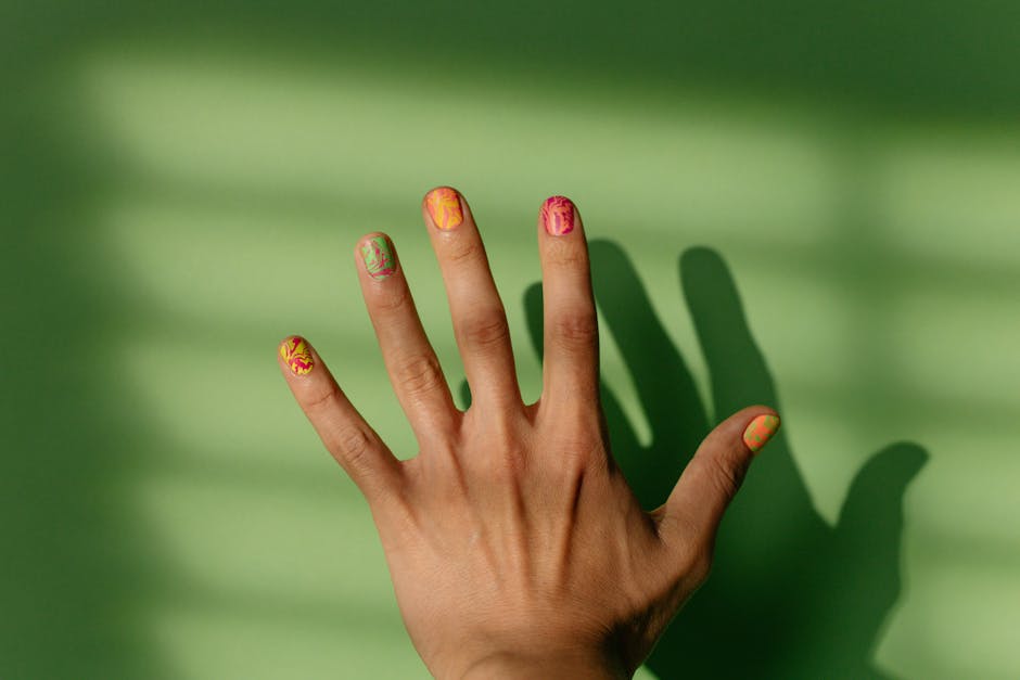 Tendenze Unghie 2024: Stili, Colori e Forme Must-Have per Onicotecniche Professioniste a Roma
